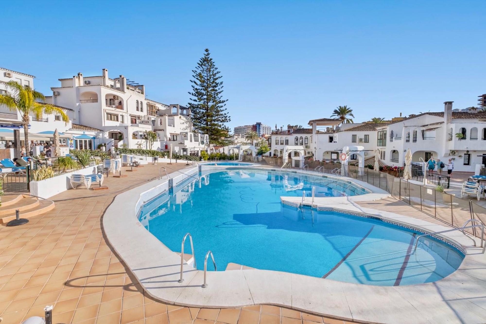 בנאלמדנה Pueblo Evita Holiday מראה חיצוני תמונה