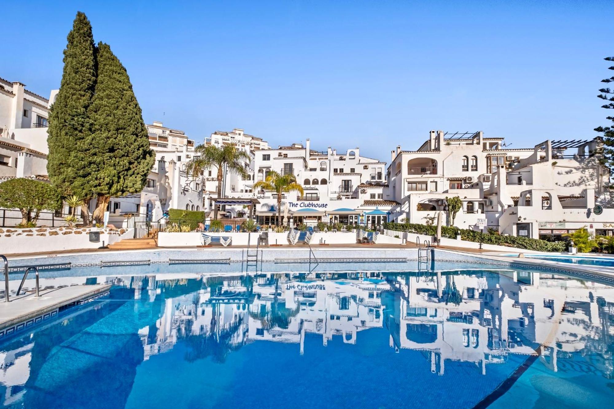 בנאלמדנה Pueblo Evita Holiday מראה חיצוני תמונה